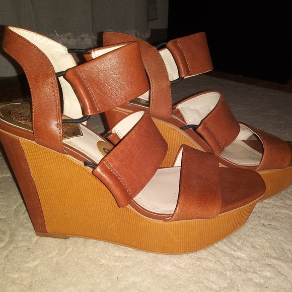 Vince Camuto Shoes - Vince Camuto leather wedge